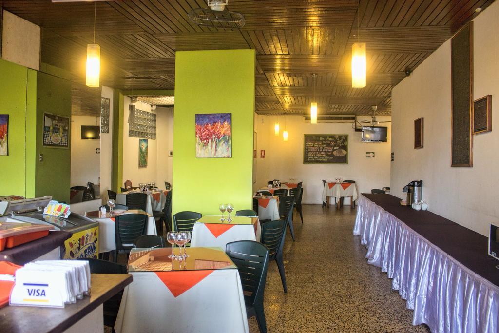 Amazon Hotel Iquitos Kültér fotó
